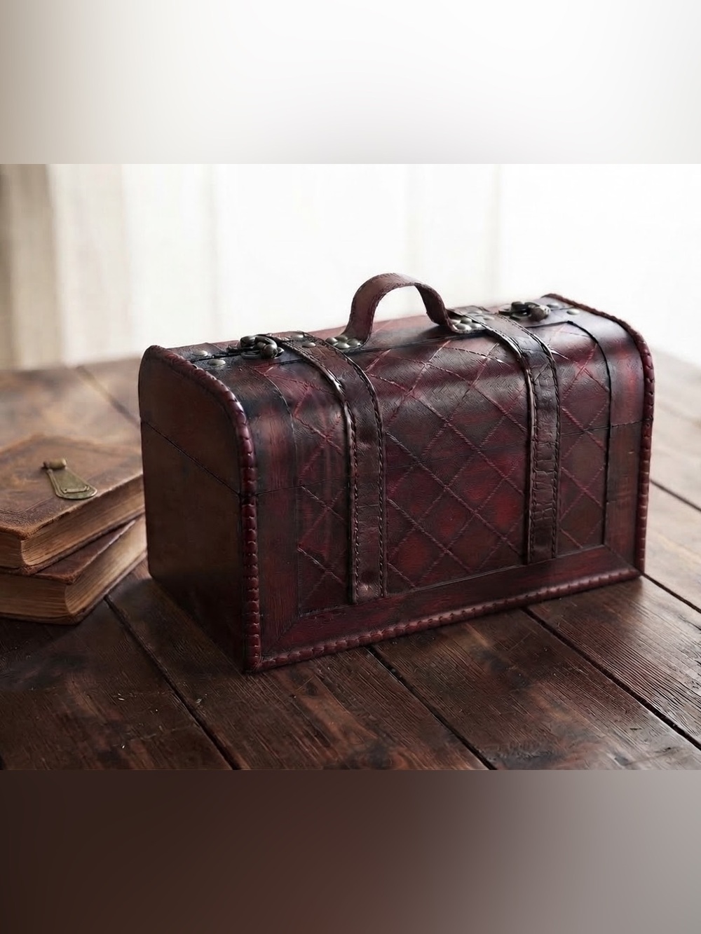 Vintage Style Wooden Faux Leather Decorative Small Chest Top Handle Decor